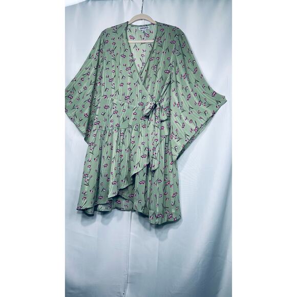 Unique21 Casual Floral Green Wrap Dress - Picture 6 of 14